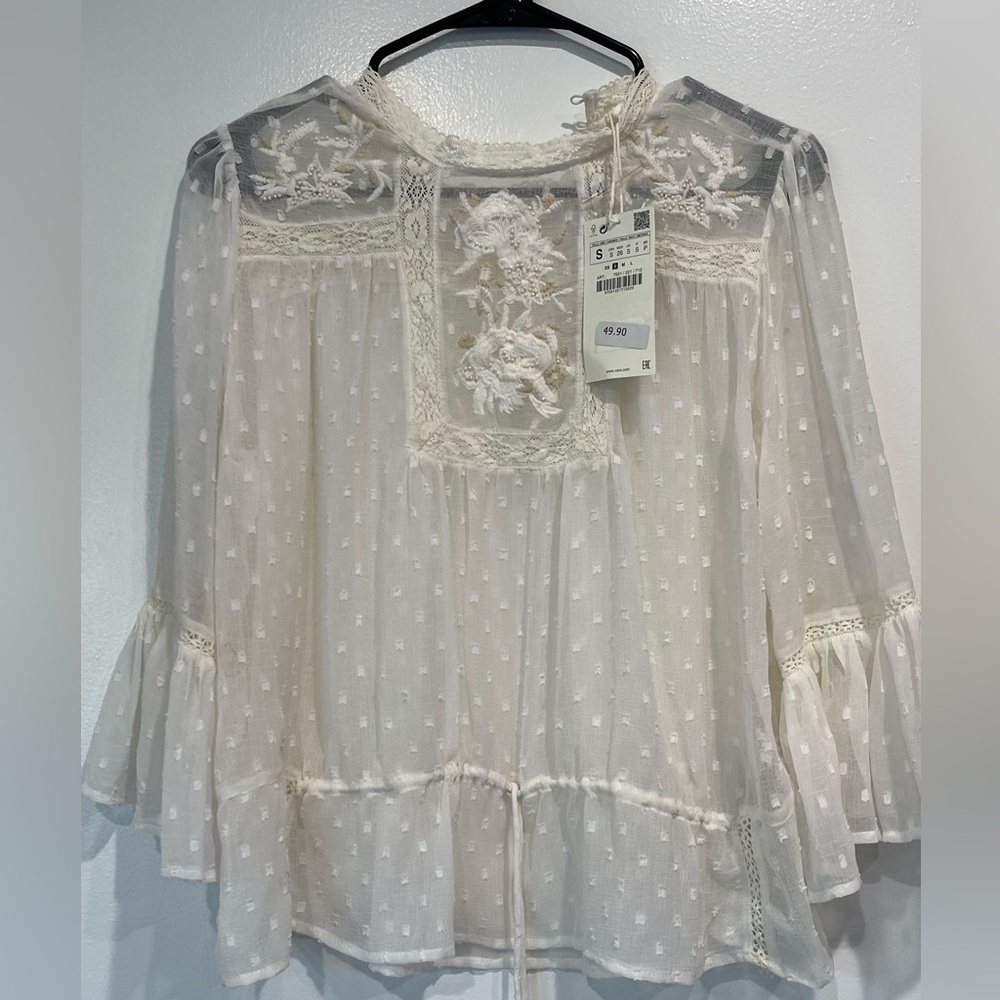 NWT Zara blouse, size s